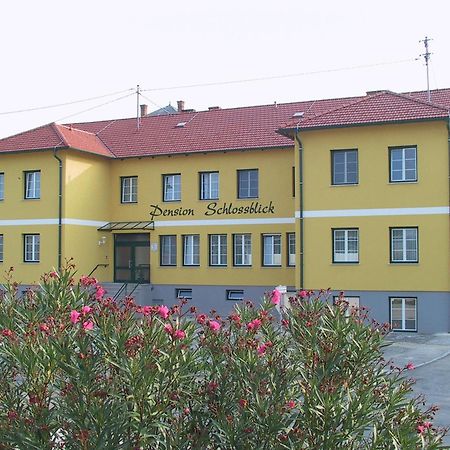 Pension Schlossblick Nebersdorf المظهر الخارجي الصورة